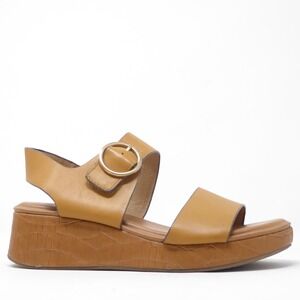 Sofft Womens Faedra Platform Sandals Tan Leather Croc Embossed Wedge Buckle 9.5M